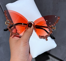 Load image into Gallery viewer, Fashionable Flutterby Shades