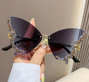 Fashionable Flutterby Shades