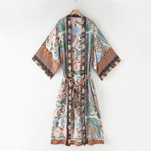 Load image into Gallery viewer, Bohemian Printed Crane Kimono