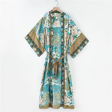 Load image into Gallery viewer, Bohemian Printed Crane Kimono