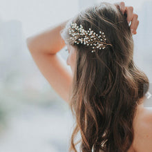 Load image into Gallery viewer, Handmade Pearl Leaves Bridal Hair Jewelry
